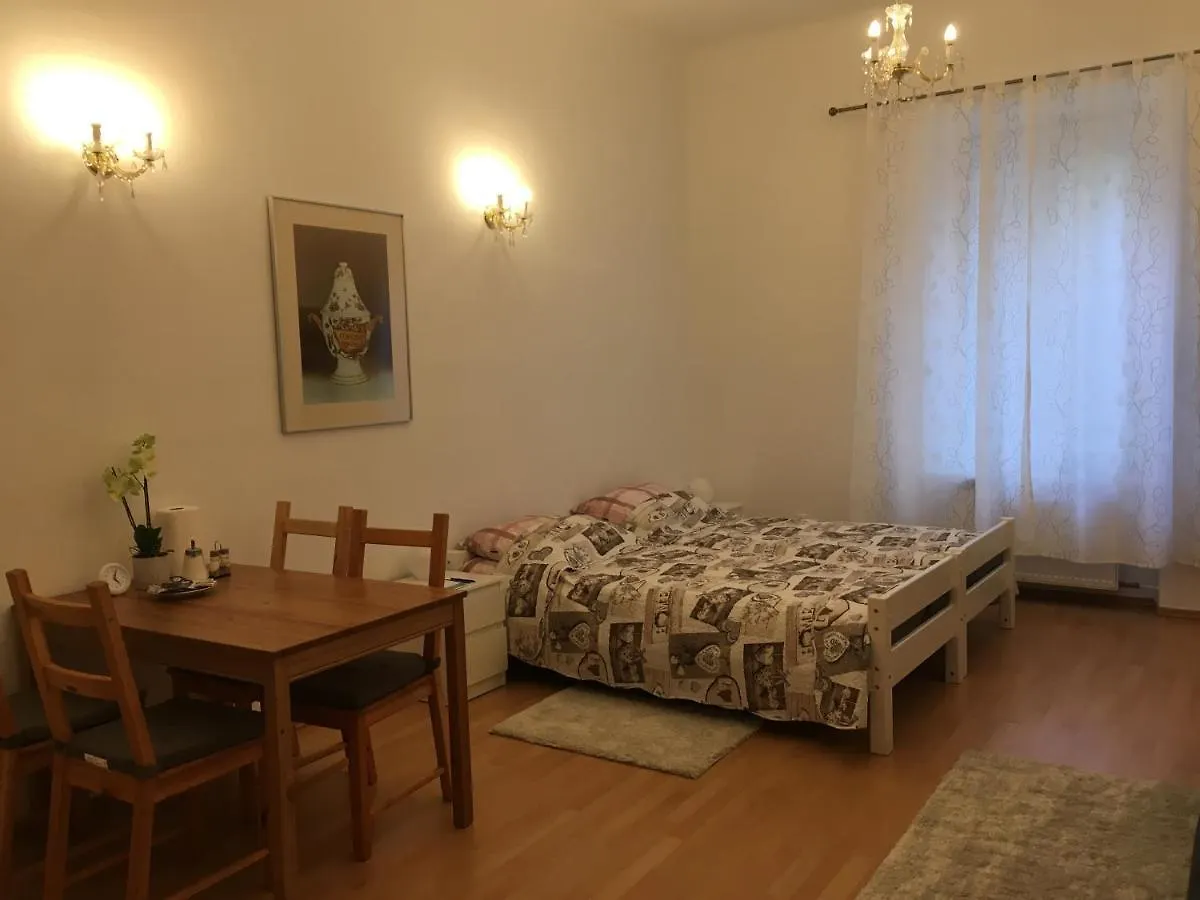 אורחן Ljubljana Rooms